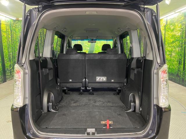 ステップワゴンスパーダ Z HDDナビエディション 禁煙車 純正HDDナビ バックカメラ 両側電動ドア フリップダウンモニター ビルトインETC スマートキー HIDヘッドライト オートライト オートエアコン CD DVD再生 フルセグ LEDフォグ(10枚目)