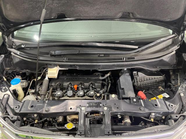 ステップワゴンスパーダ Z HDDナビエディション 禁煙車 純正HDDナビ バックカメラ 両側電動ドア フリップダウンモニター ビルトインETC スマートキー HIDヘッドライト オートライト オートエアコン CD DVD再生 フルセグ LEDフォグ(17枚目)