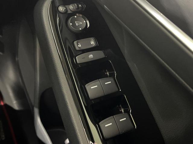 ヴェゼル e:HEV Z 禁煙車 無限エアロ 9インチホンダコネクト 全周囲カメラ ホンダセンシング 衝突被害軽減システム レーダークルーズ ハーフレザーシート コーナーセンサー ビルトインETC 車線逸脱警報 オートライト(29枚目)