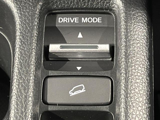 ヴェゼル e:HEV Z 禁煙車 無限エアロ 9インチホンダコネクト 全周囲カメラ ホンダセンシング 衝突被害軽減システム レーダークルーズ ハーフレザーシート コーナーセンサー ビルトインETC 車線逸脱警報 オートライト(37枚目)