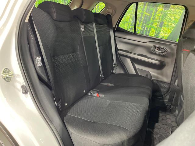 ライズ Ｚ　禁煙車　８型ナビ　Ｂｌｕｅｔｏｏｔｈ　パノラミックビューモニター　シートヒーター　スマートアシスト　ＢＳＭ　オートエアコン　ＥＴＣ　ＬＥＤヘッドライト　ＡＣ１００Ｖ　純正１７ＡＷ　スマートキー（9枚目）