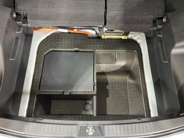 ライズ Ｚ　禁煙車　８型ナビ　Ｂｌｕｅｔｏｏｔｈ　パノラミックビューモニター　シートヒーター　スマートアシスト　ＢＳＭ　オートエアコン　ＥＴＣ　ＬＥＤヘッドライト　ＡＣ１００Ｖ　純正１７ＡＷ　スマートキー（50枚目）