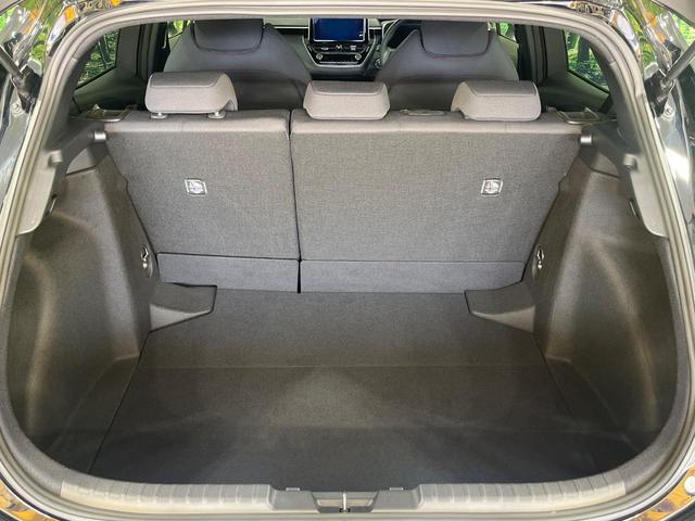 カローラスポーツ ハイブリッドＧ　Ｚ　禁煙車　純正８型ディスプレイオーディオ　Ｂｌｕｅｔｏｏｔｈ　バックカメラ　ビルトインＥＴＣ２．０　シートヒーター　オートエアコン　ＬＥＤヘッドライト　オートライト　純正１８ＡＷ　スマートキー（12枚目）