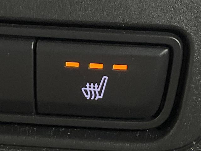 ＣＸ－６０ ＸＤ－ハイブリッド　プレミアムスポーツ　禁煙車　１２．３インチマツダコネクト　４ＷＤ　全周囲カメラ　サンルーフ　ＢＯＳＥサウンド　衝突被害軽減システム　レーダークルーズ　全席シートヒーター　全席シートクーラー　コーナーセンサー（7枚目）