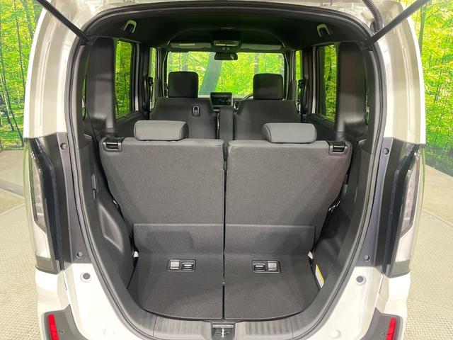 Ｎ－ＢＯＸカスタム ベースグレード　届出済未使用車　電動スライドドア　ホンダセンシング　アダプティブクルーズコントロール　スマートキー　ＬＥＤヘッド　オートハイビーム　車線逸脱警報　オートライト　オートエアコン　純正１４ＡＷ（12枚目）