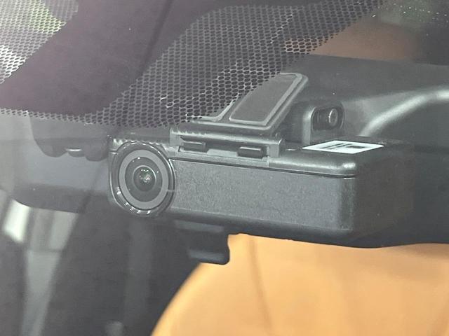 キックス X ツートーンインテリアエディション 禁煙車 純正9型ナビ 全周囲カメラ 衝突被害軽減システム インテリジェントルームミラー レーダークルーズ レザーシート コーナーセンサー スマートキー LEDヘッド ビルトインETC 車線逸脱警報(66枚目)