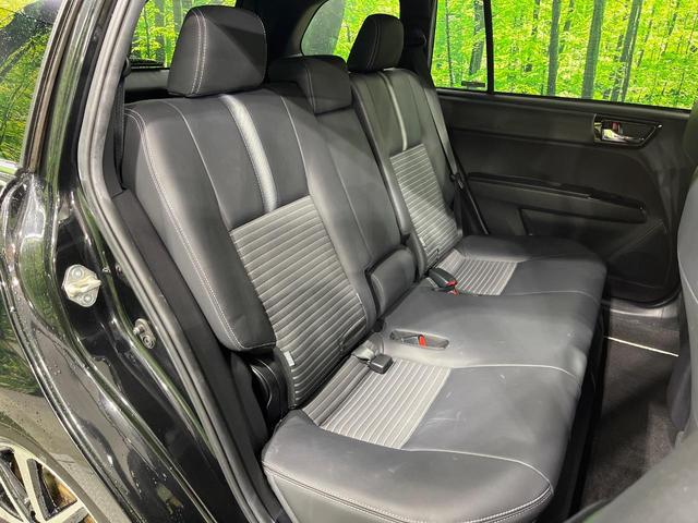 カローラフィールダー ハイブリッドＧ　ダブルバイビー　禁煙車　純正ＳＤナビ　バックカメラ　コーナーセンサー　スマートキー　ＬＥＤヘッドライト　ビルトインＥＴＣ　クルコン　車線逸脱警報　オートライト　オートエアコン（9枚目）