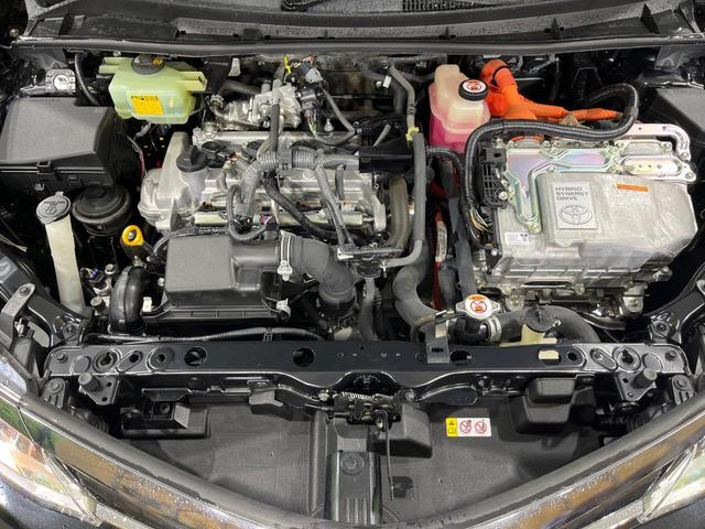 カローラフィールダー ハイブリッドＧ　ダブルバイビー　禁煙車　純正ＳＤナビ　バックカメラ　コーナーセンサー　スマートキー　ＬＥＤヘッドライト　ビルトインＥＴＣ　クルコン　車線逸脱警報　オートライト　オートエアコン（18枚目）