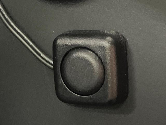 カローラフィールダー ハイブリッドＧ　ダブルバイビー　禁煙車　純正ＳＤナビ　バックカメラ　コーナーセンサー　スマートキー　ＬＥＤヘッドライト　ビルトインＥＴＣ　クルコン　車線逸脱警報　オートライト　オートエアコン（53枚目）