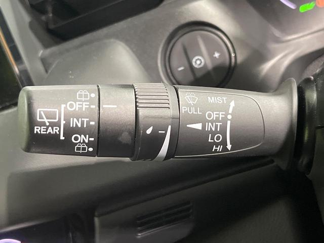 ヴェゼル ｅ：ＨＥＶ　Ｘ　禁煙車　純正９型ナビ　バックカメラ　衝突被害軽減システム　レーダークルーズ　コーナーセンサー　スマートキー　ＬＥＤヘッド　ＥＴＣ２．０　車線逸脱警報　オートライト　オートエアコン（39枚目）