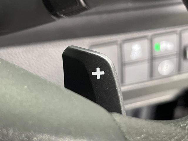 ヴェゼル ｅ：ＨＥＶ　Ｘ　禁煙車　純正９型ナビ　バックカメラ　衝突被害軽減システム　レーダークルーズ　コーナーセンサー　スマートキー　ＬＥＤヘッド　ＥＴＣ２．０　車線逸脱警報　オートライト　オートエアコン（42枚目）