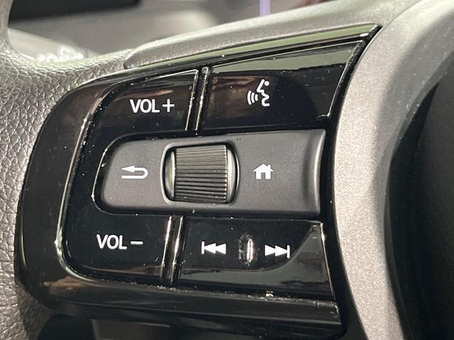 ヴェゼル ｅ：ＨＥＶ　Ｘ　禁煙車　純正９型ナビ　バックカメラ　衝突被害軽減システム　レーダークルーズ　コーナーセンサー　スマートキー　ＬＥＤヘッド　ＥＴＣ２．０　車線逸脱警報　オートライト　オートエアコン（43枚目）