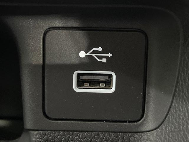 ヴェゼル ｅ：ＨＥＶ　Ｘ　禁煙車　純正９型ナビ　バックカメラ　衝突被害軽減システム　レーダークルーズ　コーナーセンサー　スマートキー　ＬＥＤヘッド　ＥＴＣ２．０　車線逸脱警報　オートライト　オートエアコン（44枚目）