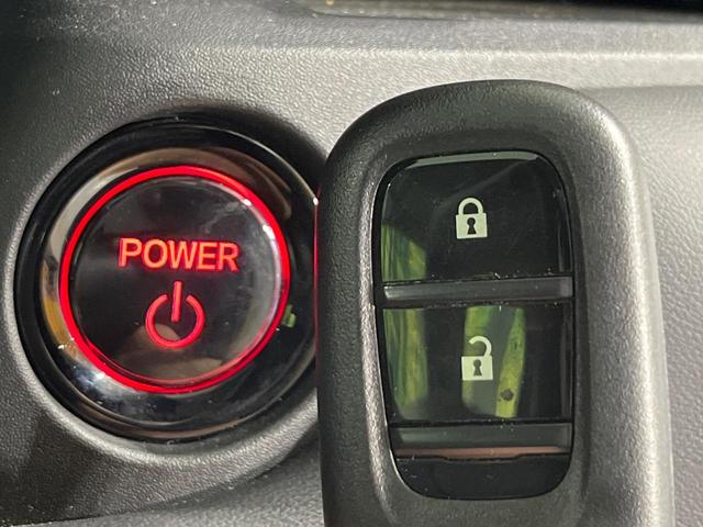 ヴェゼル ｅ：ＨＥＶ　Ｘ　禁煙車　純正９型ナビ　バックカメラ　衝突被害軽減システム　レーダークルーズ　コーナーセンサー　スマートキー　ＬＥＤヘッド　ＥＴＣ２．０　車線逸脱警報　オートライト　オートエアコン（49枚目）