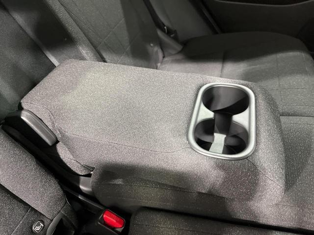 ヴェゼル ｅ：ＨＥＶ　Ｘ　禁煙車　純正９型ナビ　バックカメラ　衝突被害軽減システム　レーダークルーズ　コーナーセンサー　スマートキー　ＬＥＤヘッド　ＥＴＣ２．０　車線逸脱警報　オートライト　オートエアコン（51枚目）