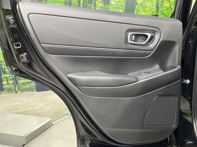 ヴェゼル ｅ：ＨＥＶ　Ｘ　禁煙車　純正９型ナビ　バックカメラ　衝突被害軽減システム　レーダークルーズ　コーナーセンサー　スマートキー　ＬＥＤヘッド　ＥＴＣ２．０　車線逸脱警報　オートライト　オートエアコン（58枚目）