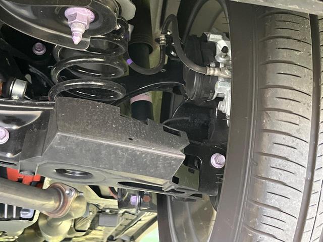 お車を安心してお乗りいただく為には、足回りの定期点検が欠かせません。サービスサポート（有償保証）では無料点検もご提供しており、安心のカーライフをお過ごしいただけるサポート体制が整っています。