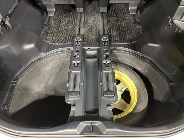 アルファード ２．５Ｓ　Ｃパッケージ　禁煙車　サンルーフ　モデリスタエアロ　両側電動ドア　純正９インチナビ　後席モニター　バックカメラ　１００Ｖ電源　衝突被害軽減システム　レークル　レザー調シート　前席シートエアコン　コーナーセンサー（63枚目）