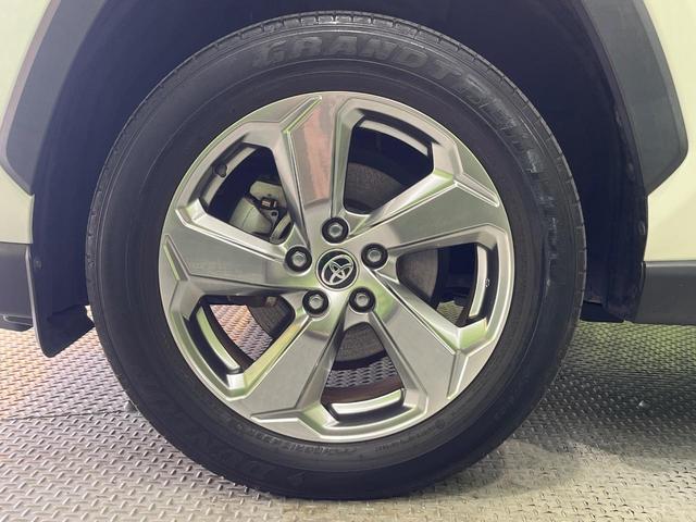 ＲＡＶ４ ハイブリッドＧ　禁煙車　４ＷＤ　純正９インチナビ　全周囲カメラ　衝突被害軽減システム　レーダークルーズ　電動リアゲート　レザー調シート　パワーシート　コーナーセンサー　ＬＥＤヘッド　ルーフレール　ビルトインＥＴＣ（34枚目）