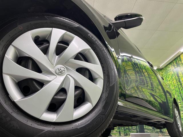 ヤリス Ｘ　禁煙車　純正ナビ付ディスプレイオーディオ　Ｂｌｕｅｔｏｏｔｈ　バックカメラ　ＥＴＣ　セーフティセンス　オートハイビーム　車線逸脱防止装置　ステアリングスイッチ　ヘッドライトレベライザー　スマートキー（8枚目）