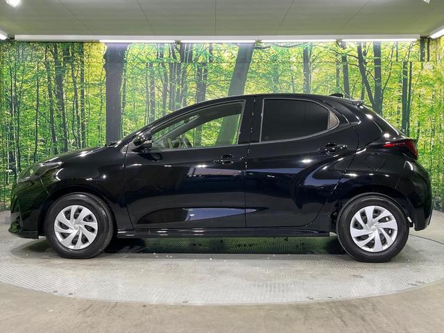 ヤリス Ｘ　禁煙車　純正ナビ付ディスプレイオーディオ　Ｂｌｕｅｔｏｏｔｈ　バックカメラ　ＥＴＣ　セーフティセンス　オートハイビーム　車線逸脱防止装置　ステアリングスイッチ　ヘッドライトレベライザー　スマートキー（47枚目）