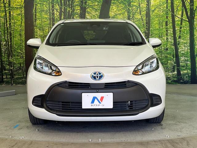 アクア Ｘ　純正ディスプレイオーディオ　パノラミックビューモニター　セーフティセンス　レーダークルーズ　禁煙車　コーナーセンサー　スマートキー　ビルトインＥＴＣ　オートハイビーム　車線逸脱警報　オートエアコン（15枚目）