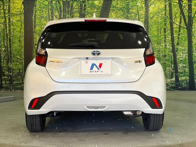 アクア Ｘ　純正ディスプレイオーディオ　パノラミックビューモニター　セーフティセンス　レーダークルーズ　禁煙車　コーナーセンサー　スマートキー　ビルトインＥＴＣ　オートハイビーム　車線逸脱警報　オートエアコン（16枚目）