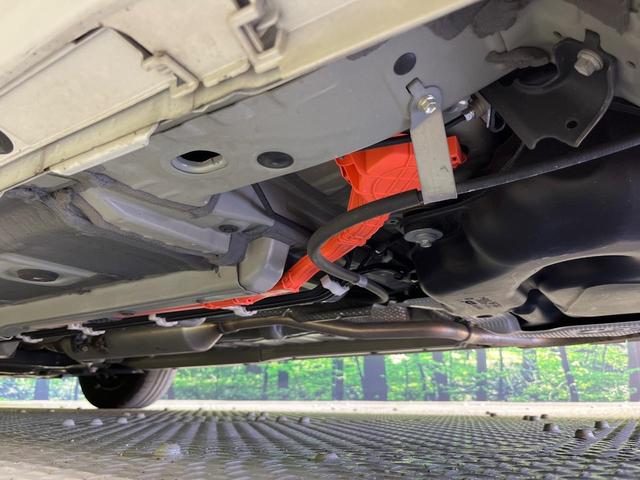 アクア Ｘ　純正ディスプレイオーディオ　パノラミックビューモニター　セーフティセンス　レーダークルーズ　禁煙車　コーナーセンサー　スマートキー　ビルトインＥＴＣ　オートハイビーム　車線逸脱警報　オートエアコン（36枚目）