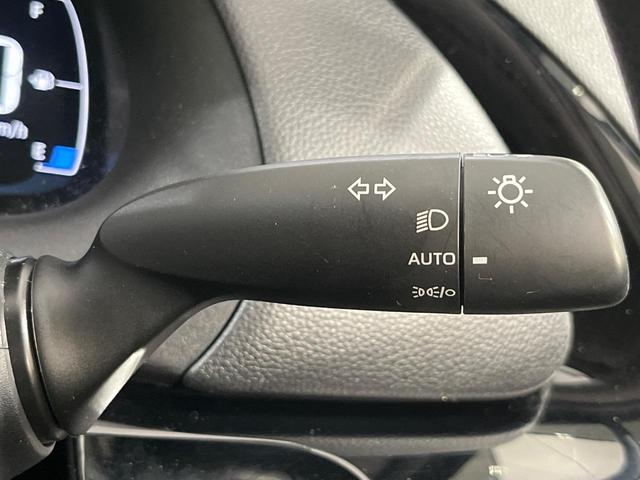 アクア Ｘ　純正ディスプレイオーディオ　パノラミックビューモニター　セーフティセンス　レーダークルーズ　禁煙車　コーナーセンサー　スマートキー　ビルトインＥＴＣ　オートハイビーム　車線逸脱警報　オートエアコン（52枚目）