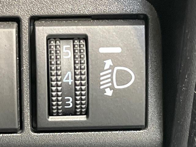 アクア Ｘ　純正ディスプレイオーディオ　パノラミックビューモニター　セーフティセンス　レーダークルーズ　禁煙車　コーナーセンサー　スマートキー　ビルトインＥＴＣ　オートハイビーム　車線逸脱警報　オートエアコン（56枚目）