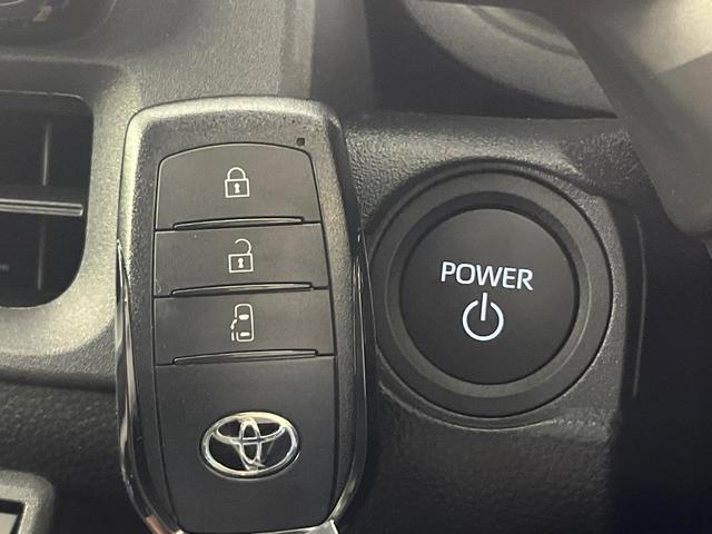 シエンタ ハイブリッドＸ　登録済未使用車　７人乗り　レーダークルーズ　電動スライドドア　衝突被害軽減システム　コーナーセンサー　オートエアコン　トヨタセーフティセンス　スマートキー　ＬＥＤヘッドライト　オートハイビーム（7枚目）