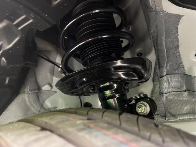 シエンタ ハイブリッドＸ　登録済未使用車　７人乗り　レーダークルーズ　電動スライドドア　衝突被害軽減システム　コーナーセンサー　オートエアコン　トヨタセーフティセンス　スマートキー　ＬＥＤヘッドライト　オートハイビーム（20枚目）