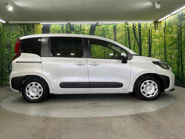 シエンタ ハイブリッドＸ　登録済未使用車　７人乗り　レーダークルーズ　電動スライドドア　衝突被害軽減システム　コーナーセンサー　オートエアコン　トヨタセーフティセンス　スマートキー　ＬＥＤヘッドライト　オートハイビーム（25枚目）