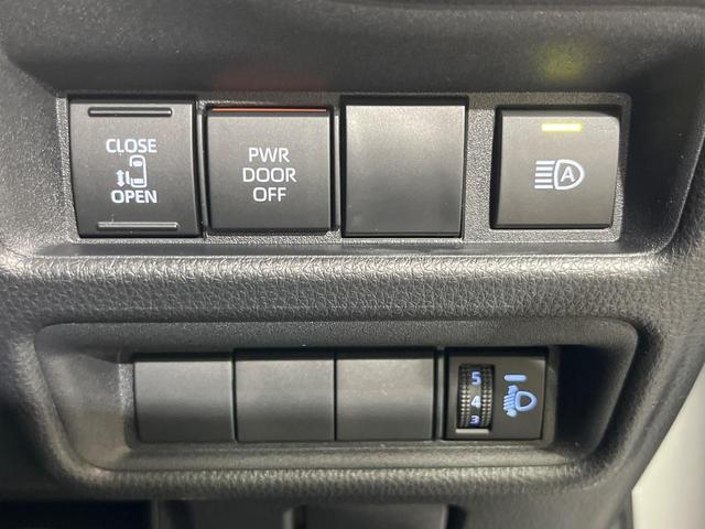 シエンタ ハイブリッドＸ　登録済未使用車　７人乗り　レーダークルーズ　電動スライドドア　衝突被害軽減システム　コーナーセンサー　オートエアコン　トヨタセーフティセンス　スマートキー　ＬＥＤヘッドライト　オートハイビーム（40枚目）