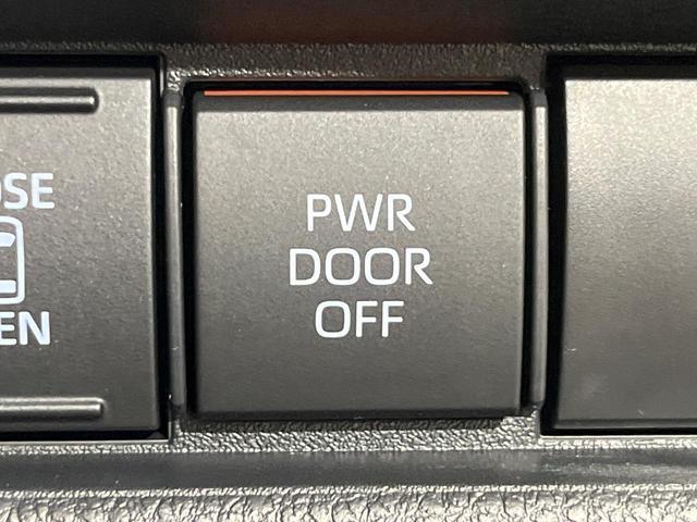 シエンタ ハイブリッドＸ　登録済未使用車　７人乗り　レーダークルーズ　電動スライドドア　衝突被害軽減システム　コーナーセンサー　オートエアコン　トヨタセーフティセンス　スマートキー　ＬＥＤヘッドライト　オートハイビーム（42枚目）