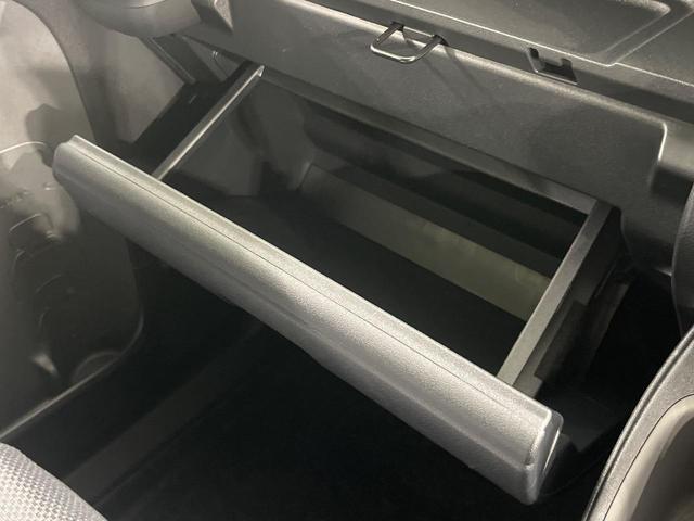 シエンタ ハイブリッドＸ　登録済未使用車　７人乗り　レーダークルーズ　電動スライドドア　衝突被害軽減システム　コーナーセンサー　オートエアコン　トヨタセーフティセンス　スマートキー　ＬＥＤヘッドライト　オートハイビーム（55枚目）