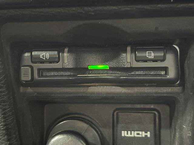 デリカD:5 G 禁煙車 4WD BIG-X11型ナビ バックカメラ ETC 両側電動スライドドア 衝突被害軽減装置 レーダークルーズコントロール オートエアコン LED 車線逸脱防止装置 純正18AW スマートキー(6枚目)