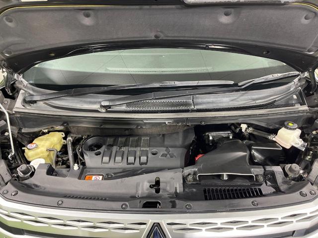 デリカD:5 G 禁煙車 4WD BIG-X11型ナビ バックカメラ ETC 両側電動スライドドア 衝突被害軽減装置 レーダークルーズコントロール オートエアコン LED 車線逸脱防止装置 純正18AW スマートキー(17枚目)