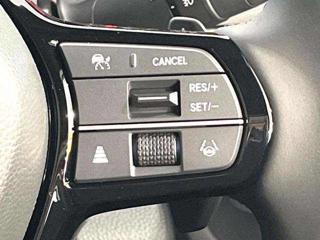 ステップワゴン ｅ：ＨＥＶスパーダ　登録済み未使用車　純正１１．４インチナビ　両側電動スライドドア　アダプティブクルーズコントロール　ブラインドスポットモニター　ＬＥＤヘッドライト　ハーフレザーシート　シートヒーター　フルセグ（6枚目）