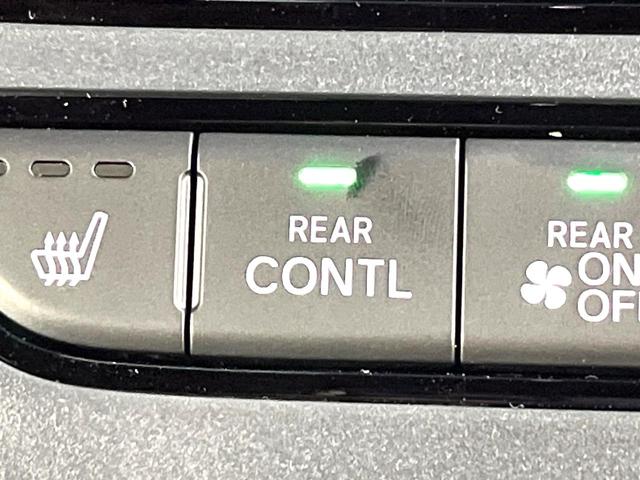 ステップワゴン ｅ：ＨＥＶスパーダ　登録済み未使用車　純正１１．４インチナビ　両側電動スライドドア　アダプティブクルーズコントロール　ブラインドスポットモニター　ＬＥＤヘッドライト　ハーフレザーシート　シートヒーター　フルセグ（52枚目）