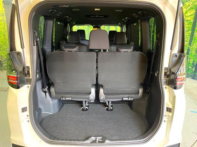 ヴォクシー ハイブリッドＳ－Ｚ　禁煙車　純正１０．５型ナビ　バックカメラ　ビルトインＥＴＣ　両側電動スライドドア　レーダークルーズコントロール　セーフティセンス　リアオートエアコン　ＬＥＤヘッドライト　純正１７ＡＷ　スマートキー（41枚目）