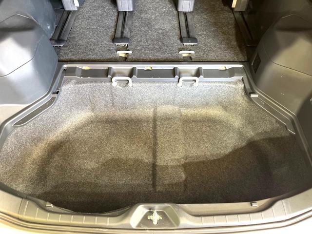 ヴォクシー ハイブリッドＳ－Ｚ　禁煙車　純正１０．５型ナビ　バックカメラ　ビルトインＥＴＣ　両側電動スライドドア　レーダークルーズコントロール　セーフティセンス　リアオートエアコン　ＬＥＤヘッドライト　純正１７ＡＷ　スマートキー（43枚目）