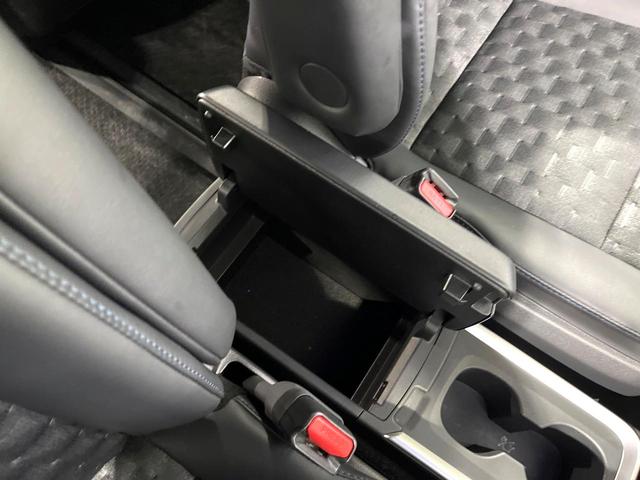 ヴォクシー ハイブリッドＳ－Ｚ　禁煙車　純正１０．５型ナビ　バックカメラ　ビルトインＥＴＣ　両側電動スライドドア　レーダークルーズコントロール　セーフティセンス　リアオートエアコン　ＬＥＤヘッドライト　純正１７ＡＷ　スマートキー（56枚目）