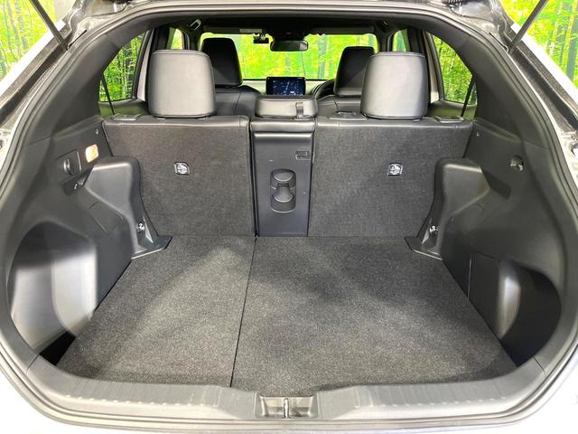 ヤリスクロス Ｚ　禁煙車　ナビ機能付き純正ディスプレイオーディオ　全周囲モニター　シートヒーター　レーダークルーズ　ブラインドスポットモニター　ＬＥＤヘッドライト　オートライト　パワーシート　スマートキー（11枚目）