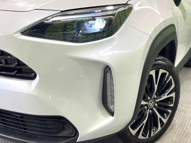 ヤリスクロス Ｚ　禁煙車　ナビ機能付き純正ディスプレイオーディオ　全周囲モニター　シートヒーター　レーダークルーズ　ブラインドスポットモニター　ＬＥＤヘッドライト　オートライト　パワーシート　スマートキー（13枚目）