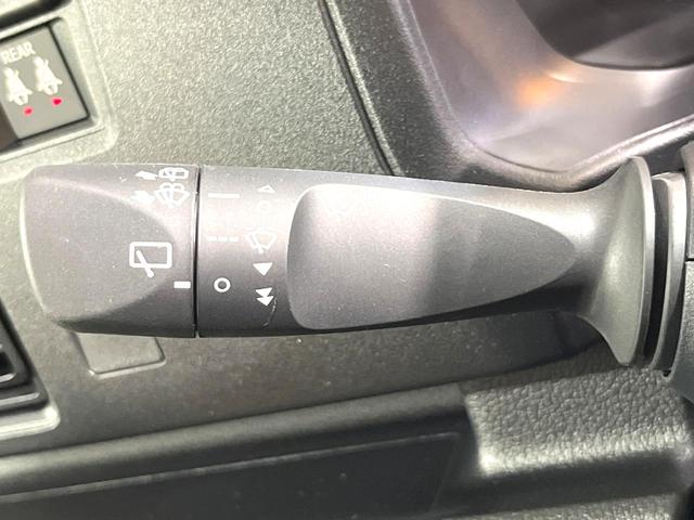 ハイゼットカーゴ クルーズ 禁煙車 届出済未使用車 衝突被害軽減システム コーナーセンサー スマートキー オートライト デュアルエアコン(26枚目)