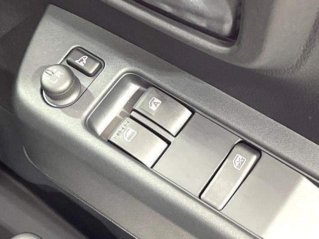 ハイゼットカーゴ クルーズ 禁煙車 届出済未使用車 衝突被害軽減システム コーナーセンサー スマートキー オートライト デュアルエアコン(32枚目)