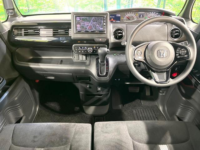 Ｎ－ＢＯＸカスタム Ｌ　禁煙車　片側電動スライドドア　純正ＳＤナビ　衝突被害軽減システム　シートヒーター　レーダークルーズ　コーナーセンサー　スマートキー　ＬＥＤヘッド　純正１４インチアルミ　オートハイビーム　車線逸脱警報（2枚目）