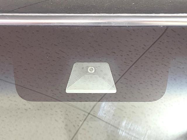 Ｎ－ＢＯＸカスタム Ｌ　禁煙車　片側電動スライドドア　純正ＳＤナビ　衝突被害軽減システム　シートヒーター　レーダークルーズ　コーナーセンサー　スマートキー　ＬＥＤヘッド　純正１４インチアルミ　オートハイビーム　車線逸脱警報（5枚目）