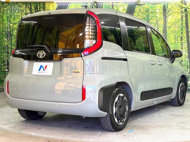 シエンタ ハイブリッドＺ　禁煙車　１０．５インチディスプレイオーディオ　全周囲カメラ　衝突被害軽減システム　ＢＳＭ　コーナーセンサー　ＬＥＤヘッド　車線逸脱警報　ＥＴＣ　オートライト　オートエアコン　Ｂｌｕｅｔｏｏｔｈ（17枚目）